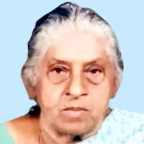 സാ​വി​ത്രി​യ​മ്മ