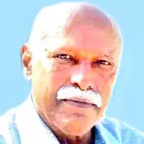 ര​വീ​ന്ദ്ര​ൻ പി​ള്ള