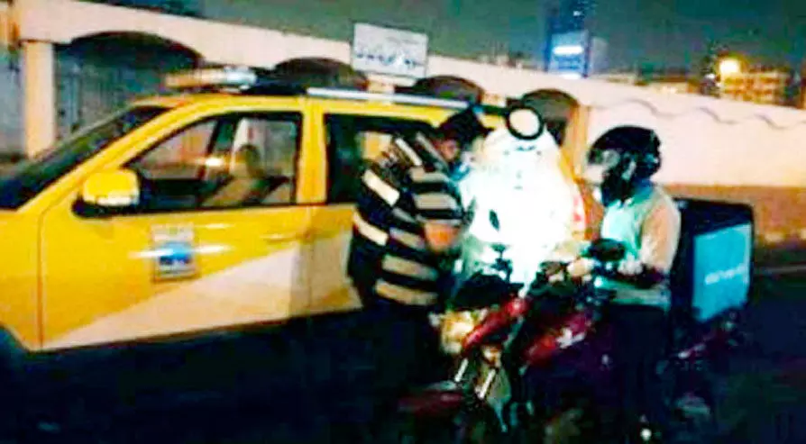 വിലക്ക് ലംഘിച്ച് സർവിസ്: 180 ഡെലിവറി ബൈക്കുകൾ പിടിച്ചെടുത്തു വിലക്ക് ലംഘിച്ച് സർവിസ്: 180 ഡെലിവറി ബൈക്കുകൾ പിടിച്ചെടുത്തു