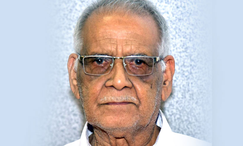 ഖു​ർ​ആ​ൻ ആ​ശ​യ​ങ്ങ​ളെ കാ​വ്യ​ഭാ​ഷ​യി​ലാ​ക്കി   ഹ​സ​ൻ മാ​സ്​​റ്റ​ർ