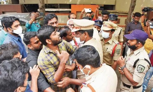 Protests in Visakhapatnam after death of man hit by Andhra Ministers convoy