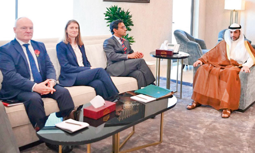 ബ്രി​ട്ടീ​ഷ്​ പാ​ർ​ല​മെൻറ്​ പ്ര​തി​നി​ധി​സം​ഘം   കു​വൈ​ത്തി​ൽ