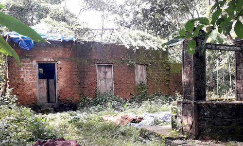 ദുരിതജീവിതത്തിൽ രണ്ട് മനുഷ്യജീവനുകള്‍