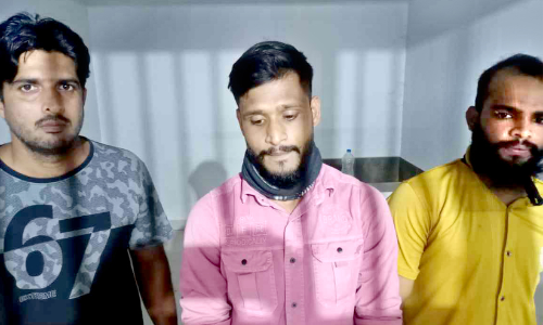 കഞ്ചാവ്​ ബിസിനസിന്​ നൽകിയ പണം തിരിച്ചുകിട്ടിയില്ല; കോടതിയിലെത്തിയ കഞ്ചാവ് കേസ്​ പ്രതിയെ തട്ടിക്കൊണ്ടു പോയി, മൂന്ന് പേർ അറസ്​റ്റിൽ