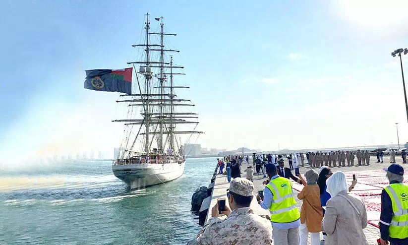 ഷബാബ് ഒമാൻ രണ്ടിന് ശുവൈഖ് തുറമുഖത്ത് ഹൃദ്യമായ വരവേൽപ് ഷബാബ് ഒമാൻ രണ്ടിന് ശുവൈഖ് തുറമുഖത്ത് ഹൃദ്യമായ വരവേൽപ്