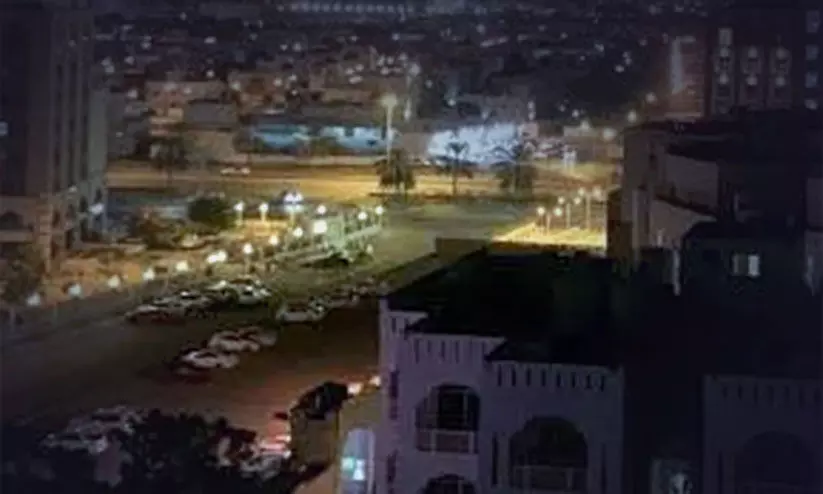 അ​ല്‍ മ​ഹ സ്ട്രീ​റ്റ് റോ​ഡ് അ​ട​ച്ചു