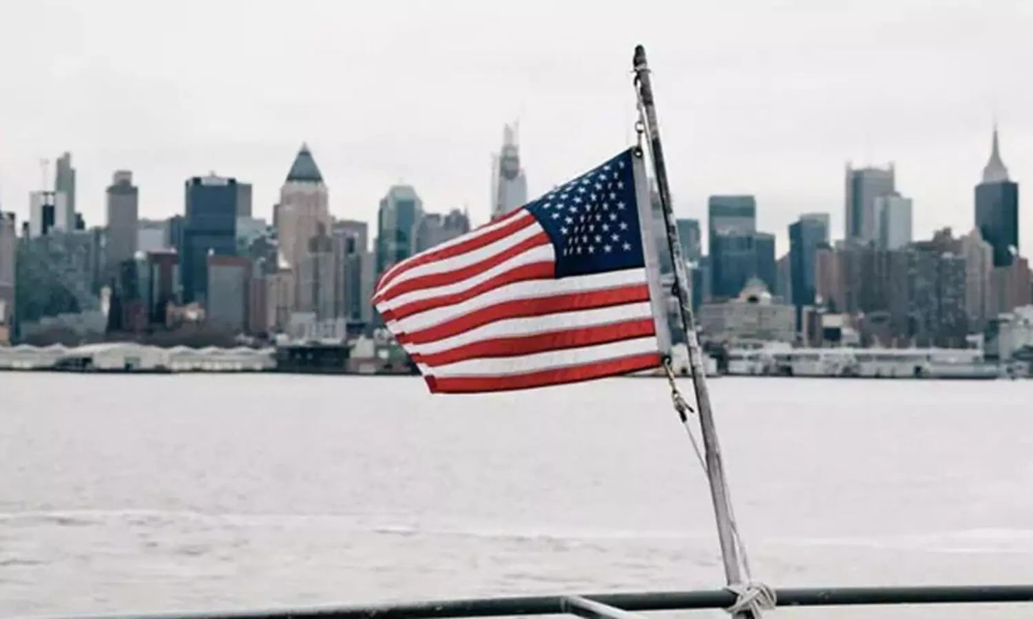 എ​ച്ച്​ 1ബി ​വി​സ​ക്കാ​രു​ടെ പ​ങ്കാ​ളി​ക​ൾ​ക്ക്​ തൊ​ഴി​ൽ ഇ​ട​വേ​ള കു​റ​യും