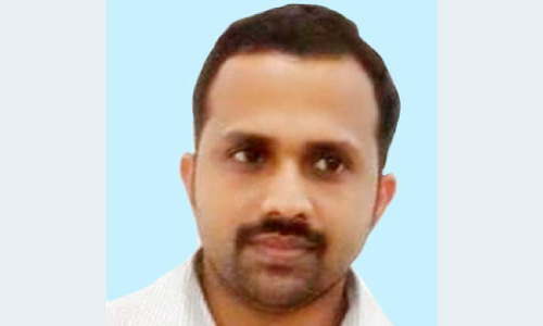 കാ​​റി​​ല്‍ വെ​​ച്ച് പൊ​​ള്ള​​ലേ​​റ്റ് ചി​​കി​​ത്സ​​യി​​ലാ​​യി​​രു​​ന്ന യു​​വാ​​വ് മ​​രി​​ച്ചു