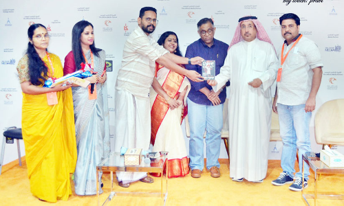 മൂ​ന്ന് പു​സ്​​ത​ക​ങ്ങ​ൾ പ്ര​കാ​ശി​ത​മാ​യി