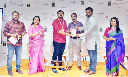 ബ​ർ​സ​ഖ് ക​ഥാ​സ​മാ​ഹാ​രം പ്ര​കാ​ശ​നം ചെ​യ്​​തു