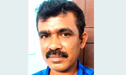 മ​ധ്യ​വ​യ​സ്ക​നെ മ​ർ​ദി​ച്ച​വ​ശ​നാ​ക്കി​യ ആ​ർ​മി ഉ​ദ്യോ​ഗ​സ്ഥ​ൻ അ​റ​സ്​​റ്റി​ൽ