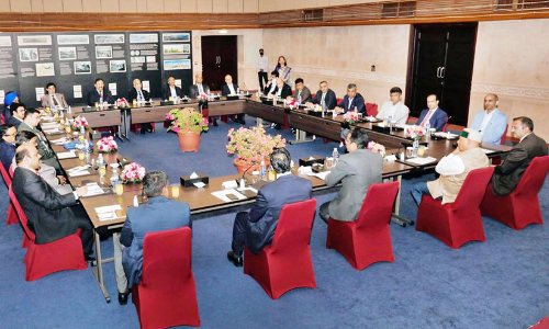 അം​ബാ​സ​ഡേ​ഴ്‌​സ് സി.​ഇ.​ഒ റൗ​ണ്ട് ടേ​ബി​ള്‍ സം​ഘ​ടി​പ്പി​ച്ചു