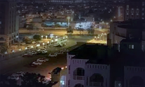 അ​ല്‍ മ​ഹ സ്ട്രീ​റ്റ് റോ​ഡ് അ​ട​ച്ചു