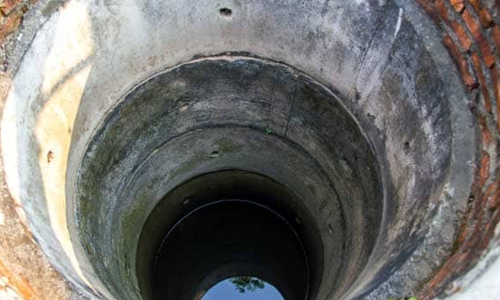 കിണറ്റിൽ വീണ സ്ത്രീയെ അഗ്നിരക്ഷ സേന രക്ഷപ്പെടുത്തി