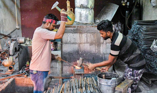 ശൈത്യകാല തമ്പുപകരണ വിപണിയിൽ തിരക്ക്​ തുടങ്ങി