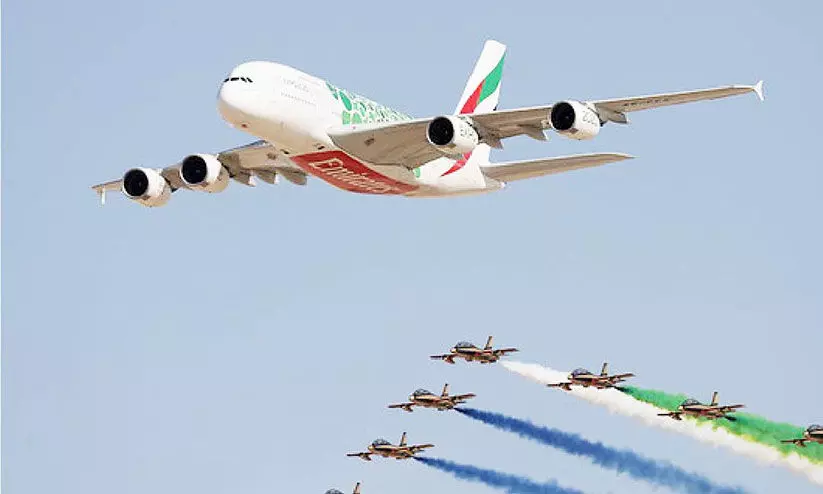 ദുബൈ എയർഷോ: 16 വർഷങ്ങൾക്കുശേഷം യു.എ.ഇയിൽ ഇന്ത്യയുടെ വ്യോമാഭ്യാസം ദുബൈ എയർഷോ: 16 വർഷങ്ങൾക്കുശേഷം യു.എ.ഇയിൽ ഇന്ത്യയുടെ വ്യോമാഭ്യാസം