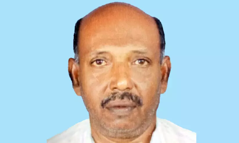 ലോറി ഇടിച്ച് ഗൃഹനാഥൻ മരിച്ചു ലോറി ഇടിച്ച് ഗൃഹനാഥൻ മരിച്ചു