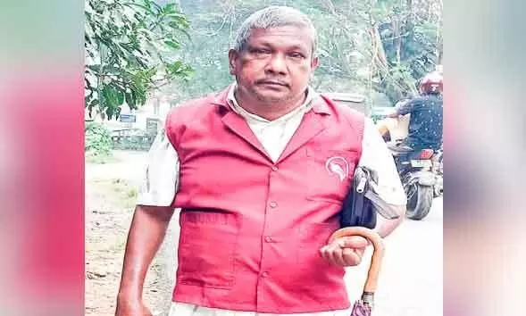 ചാമ്പ്യൻ സതീശൻ ഇപ്പോൾ ഓടുന്നത് ജീവിക്കാൻ ചാമ്പ്യൻ സതീശൻ ഇപ്പോൾ ഓടുന്നത് ജീവിക്കാൻ