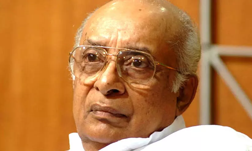 മുല്ലപ്പെരിയാർ ഡാം പൊട്ടില്ലെന്ന് ജസ്റ്റിസ് കെ.ടി തോമസ്; പുതിയ ഡാം പണിതാൽ നോക്കുകുത്തിയാകും മുല്ലപ്പെരിയാർ ഡാം പൊട്ടില്ലെന്ന് ജസ്റ്റിസ് കെ.ടി തോമസ്; പുതിയ ഡാം പണിതാൽ നോക്കുകുത്തിയാകും