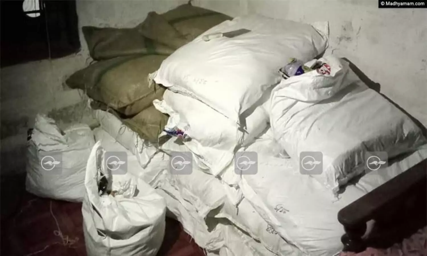 വാടക വീട്ടിൽ നിന്ന് 23 ചാക്ക് നിരോധിത പാൻ ഉൽപ്പന്നങ്ങൾ പിടികൂടി