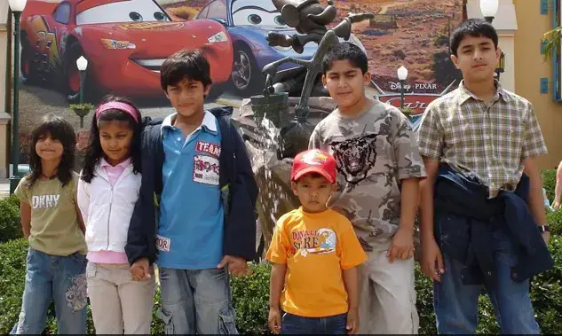 ജൻമദിനത്തിൽ ആര്യൻ ഖാനെ കുട്ടിക്കാലം ഓർമിപ്പിച്ച്​ ജൂഹി ചൗള; വ്യത്യസ്​തമായ സമ്മാനവും