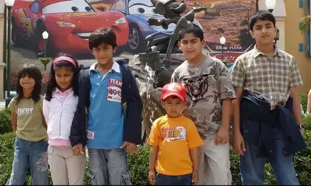 ജൻമദിനത്തിൽ ആര്യൻ ഖാനെ കുട്ടിക്കാലം ഓർമിപ്പിച്ച്​ ജൂഹി ചൗള; വ്യത്യസ്​തമായ സമ്മാനവും