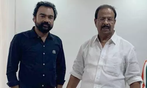 സരിതക്കും സ്വപ്നക്കും ശേഷം മോൻസൺ; കേരളരാഷ്ട്രീയം കാലുഷ്യത്തിലേക്ക് സരിതക്കും സ്വപ്നക്കും ശേഷം മോൻസൺ; കേരളരാഷ്ട്രീയം കാലുഷ്യത്തിലേക്ക്