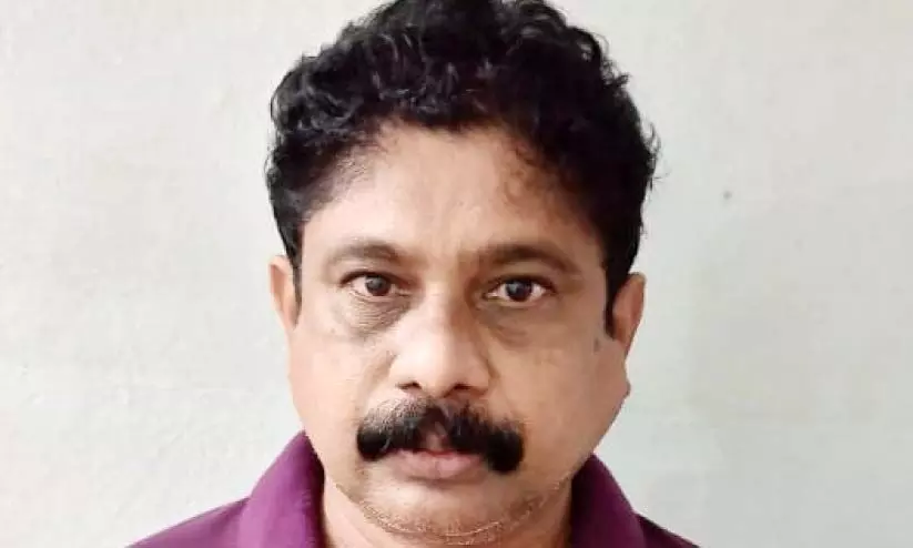 കാരുണ്യപ്രവർത്തകനെന്ന പേരിൽ പണം തട്ടിയ കേസിലെ പ്രതി അറസ്റ്റിൽ കാരുണ്യപ്രവർത്തകനെന്ന പേരിൽ പണം തട്ടിയ കേസിലെ പ്രതി അറസ്റ്റിൽ