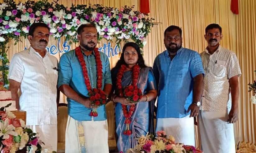 എംഗൽസിെൻറ കല്യാണം; സാക്ഷികളായി ലെനിനും മാർക്സും ഹോചിമിനും എംഗൽസിെൻറ കല്യാണം; സാക്ഷികളായി ലെനിനും മാർക്സും ഹോചിമിനും