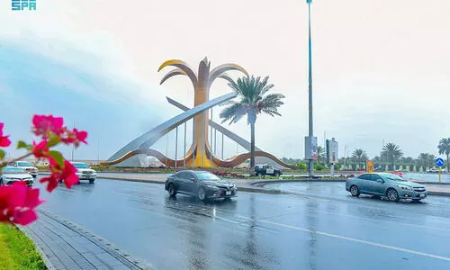 ജി​ദ്ദ​യി​ലും ത​ബൂ​ക്കി​ലും പ​ര​ക്കെ മ​ഴ