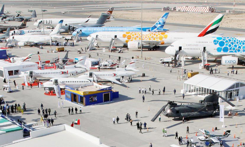 വിസ്​മയക്കാഴ്​ചകളുമായി ദുബൈ   എയർഷോക്ക്​ ഇന്ന​ു​ തുടക്കം