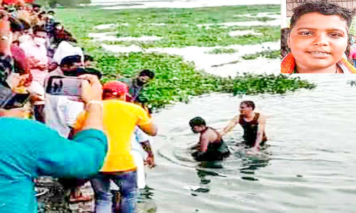 വിലങ്ങണിഞ്ഞ് വേമ്പനാട്ടുകായൽ നീന്തി 13കാരൻ