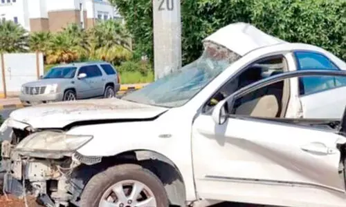 വാ​ഹ​നാ​പ​ക​ട​ത്തി​ൽ സ്വ​ദേ​ശി മ​രി​ച്ചു