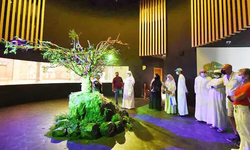 ദു​ബൈ എ​ക്​​സ്​​പോ: ഒമാൻ പവലിയൻ വി​േദശകാര്യ മ​ന്ത്രി സന്ദർശിച്ചു