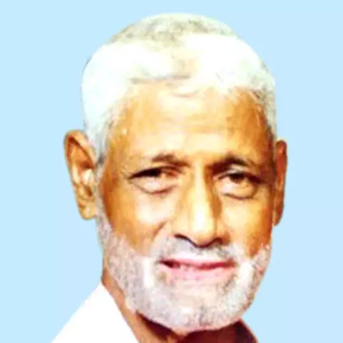 മ​നോ​ഹ​ര​ൻ നാ​യ​ർ