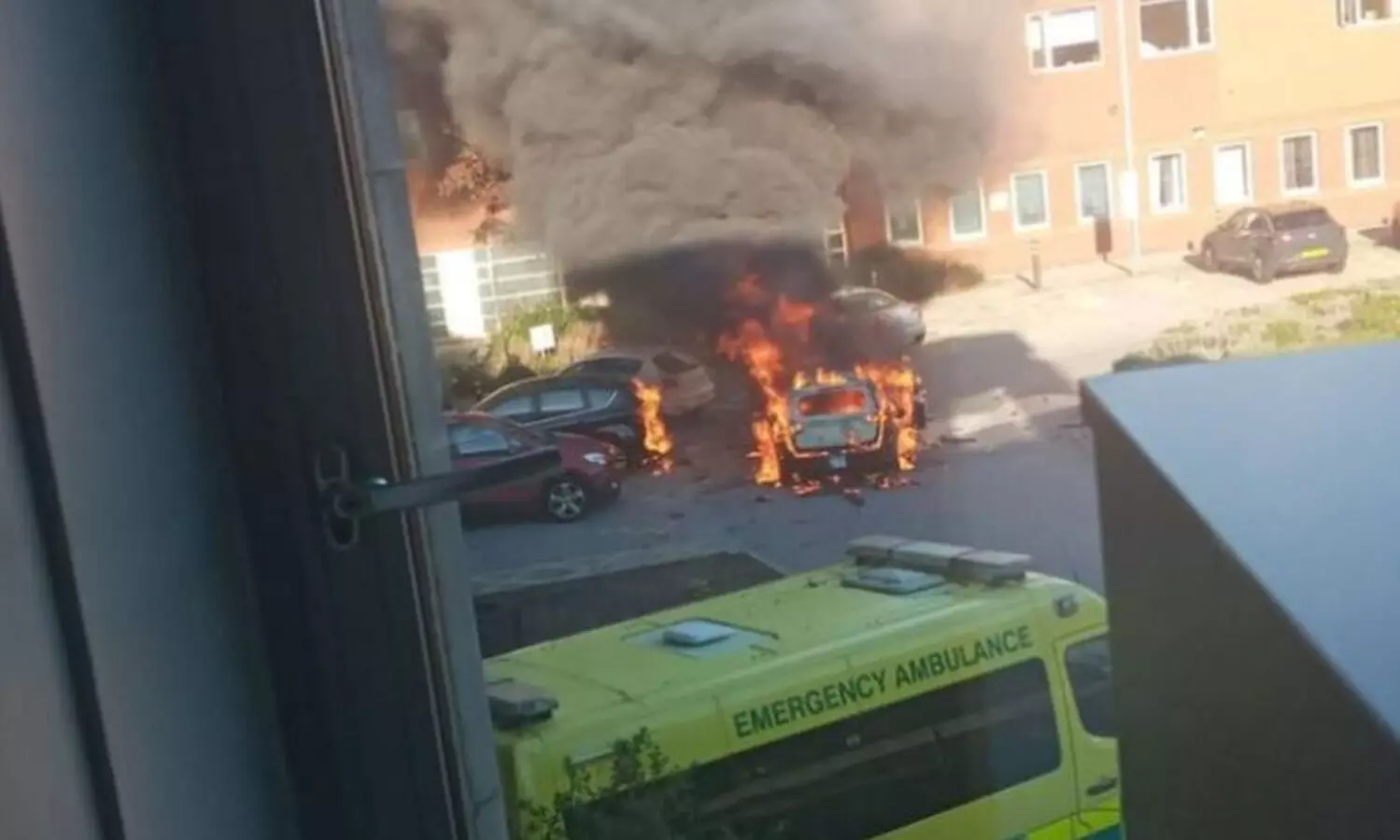 ബ്രിട്ടനിൽ ആശുപത്രിയിൽ സ്​ഫോടനം; മൂന്നു പേർ അറസ്റ്റിൽ