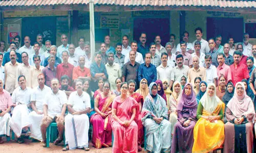 Karuvarakundu Higher Secondary School Alumni meeting