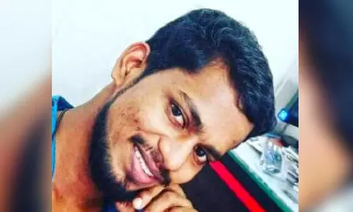 16കാ​രി​യെ പീ​ഡി​പ്പി​ച്ച്​ ഗ​ർ​ഭി​ണി​യാ​ക്കി​യ കേ​സി​ൽ ഓ​ട്ടോ ഡ്രൈ​വ​ർ അ​റ​സ്​​റ്റി​ൽ