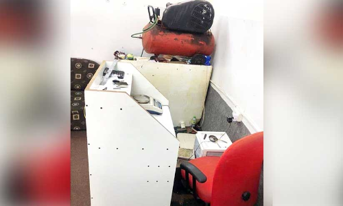 നി​യ​മ വി​രു​ദ്ധ സ്വ​ര്‍ണാ​ഭ​ര​ണ നി​ര്‍മാ​ണം: താ​മ​സ സ്​​ഥ​ല​ത്ത്​പ​രി​ശോ​ധ​ന