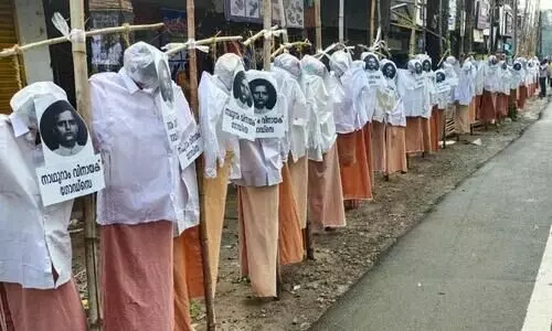 72 ഗോഡ്‌സെമാരെ തൂക്കിലേറ്റി യൂത്ത് കോൺഗ്രസ്