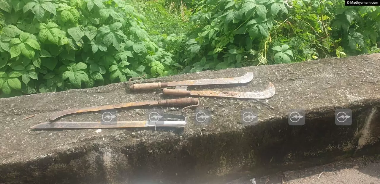 സഞ്ജിത്തിന്റെ കൊലപാതകത്തിന് ഉപയോഗിച്ച ആയുധങ്ങൾ കണ്ടെത്തി സഞ്ജിത്തിന്റെ കൊലപാതകത്തിന് ഉപയോഗിച്ച ആയുധങ്ങൾ കണ്ടെത്തി