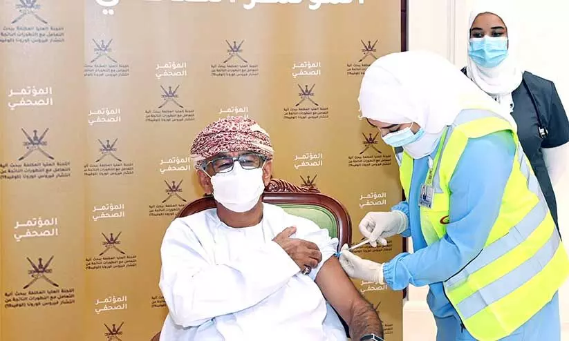 കോ​വി​ഡ്​: ആ​രോ​ഗ്യ മ​ന്ത്രി മൂ​ന്നാം ​ഡോ​സ്​ വാ​ക്​​സി​നെ​ടു​ത്തു