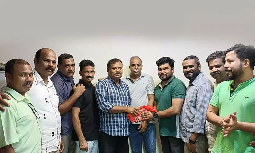 അ​ഫ്സ​ൽ ക​ല്ലി​ങ്ങ​പ്പാ​ട​ന് യാ​ത്ര​യ​യ​പ്പ്