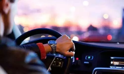 അ​ബൂ​ദ​ബി​യി​ൽ വെ​ള്ളി, ശ​നി ദി​ന​ങ്ങ​ളി​ലും ഡ്രൈ​വി​ങ്​ ടെ​സ്​​റ്റ്​