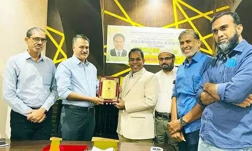 ഡോ. ​അ​ബ്​​ദു​സ​ലാം ഓ​ല​യാ​ട്ടി​നെ അ​നു​മോ​ദി​ച്ചു