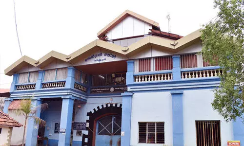 അവധി നൽകിയില്ല; വിയ്യൂർ ജയിലിൽ മേലധികാരിയുടെ കാൽ ചവിട്ടിയൊടിച്ചു