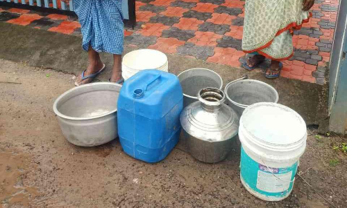 പെരുമഴയത്തും ഇവിടെ കുടിവെള്ളം കിട്ടാക്കനി