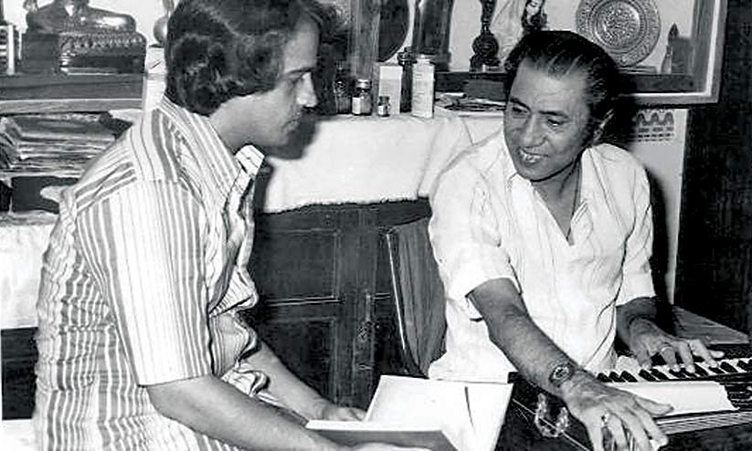 മൂന്നാമത്തെ താരവും പൊലിഞ്ഞു മൂന്നാമത്തെ താരവും പൊലിഞ്ഞു