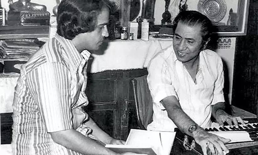 മൂന്നാമത്തെ താരവും പൊലിഞ്ഞു മൂന്നാമത്തെ താരവും പൊലിഞ്ഞു