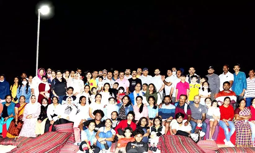 യു.എ.ഇ ദേശീയ ദിനാഘോഷ സന്ദേശവുമായി മരുഭൂമിയിലേക്ക് വിനോദയാത്ര യു.എ.ഇ ദേശീയ ദിനാഘോഷ സന്ദേശവുമായി മരുഭൂമിയിലേക്ക് വിനോദയാത്ര